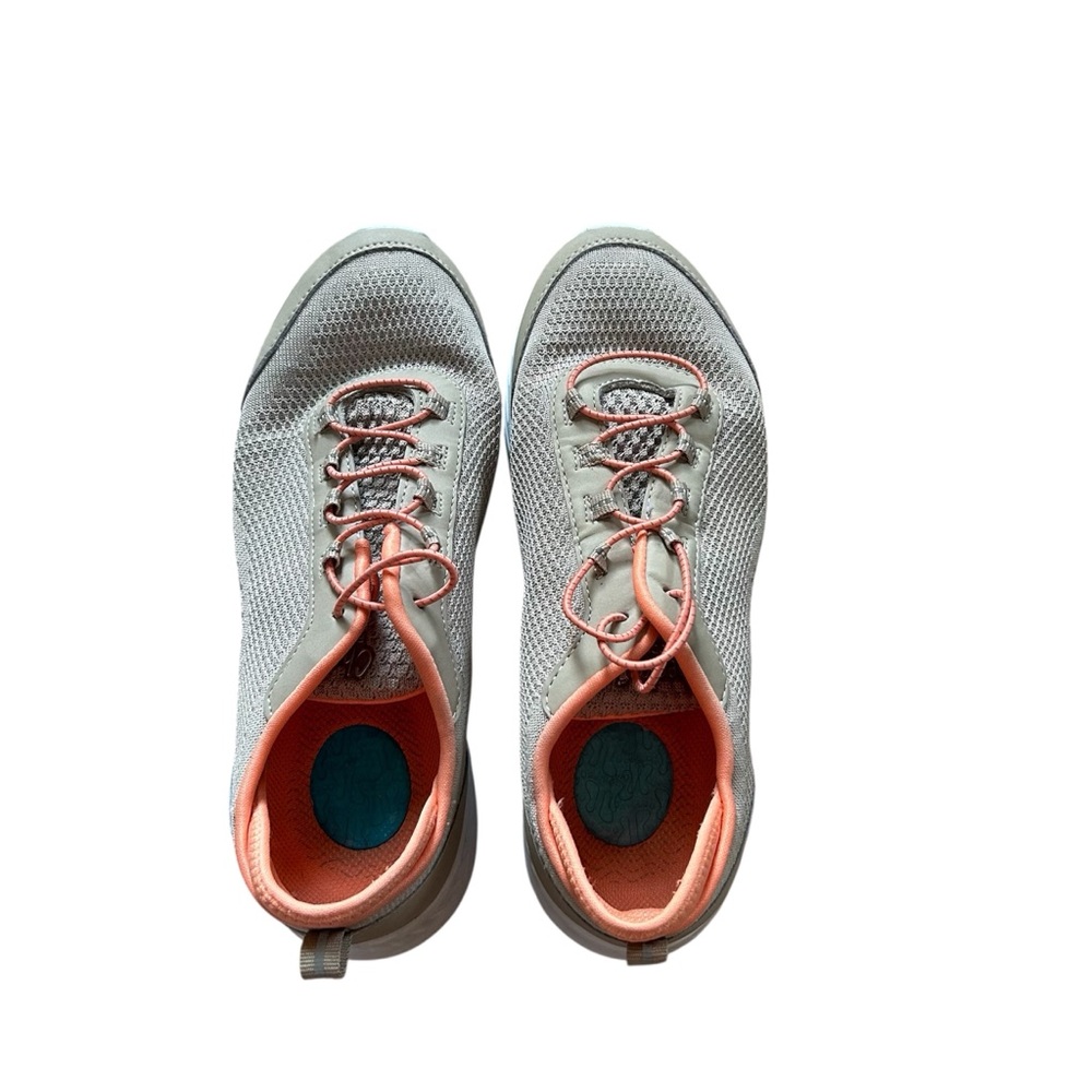 🆕Light Gray and Coral Women's Sneakers - Comfortable Everyday Style
